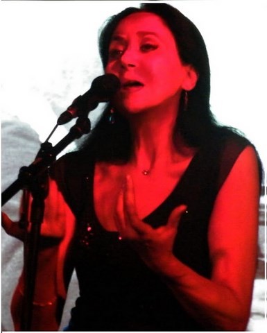 Natasha chante Léo Ferré (Photo G Gorsse)