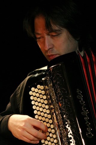 Philippe BOURLOIS, accordéoniste et bandonéoniste
